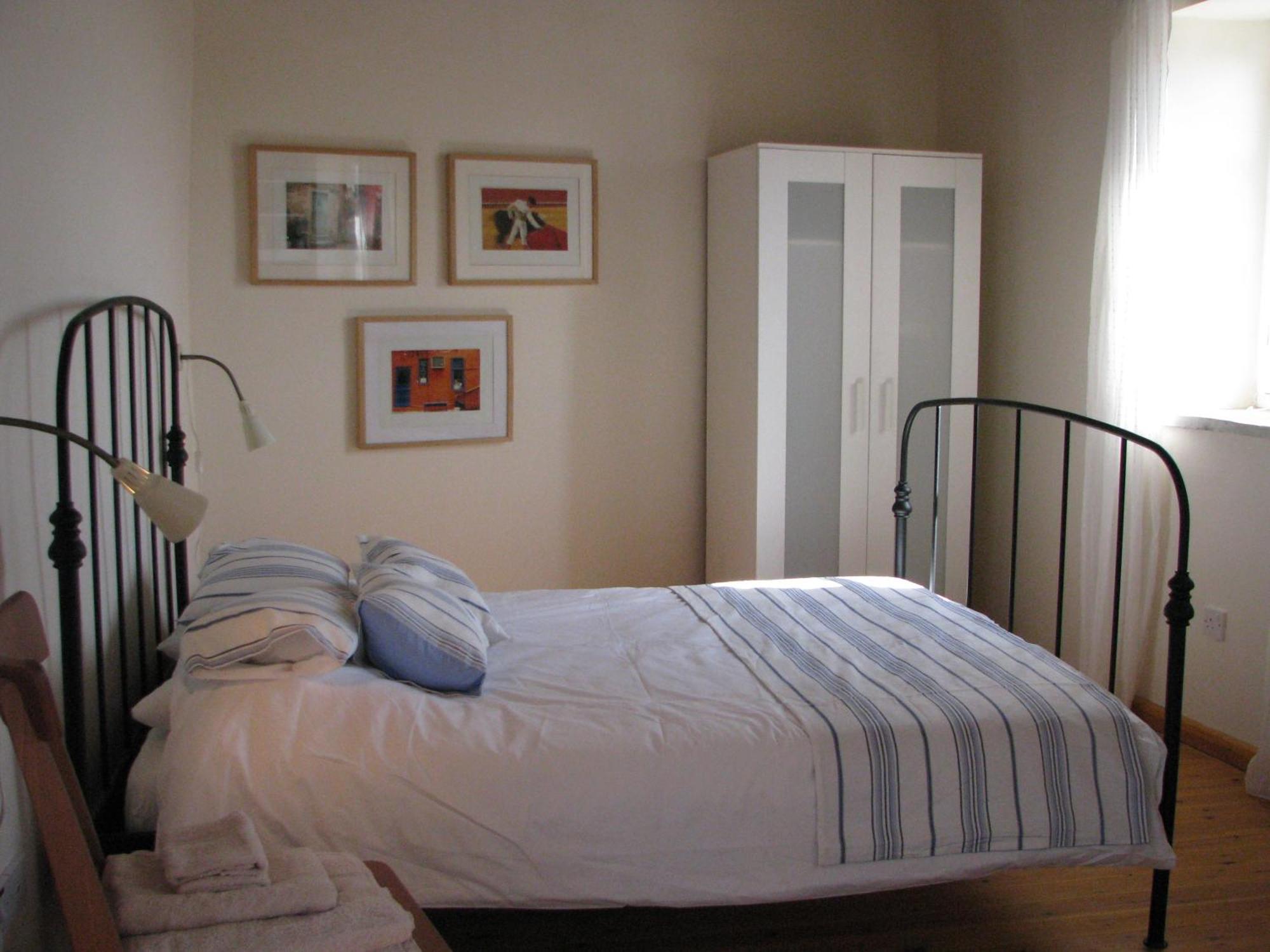 Dolphin Guest House And Studios Tochni Pokoj fotografie