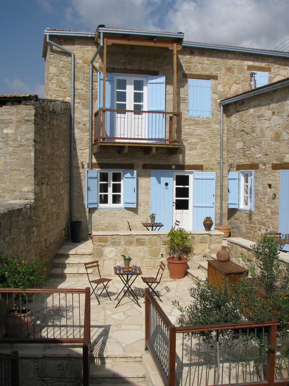 Dolphin Guest House And Studios Tochni Exteriér fotografie