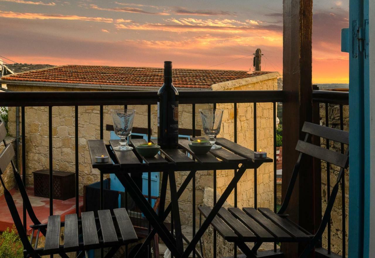 Dolphin Guest House And Studios Tochni Exteriér fotografie