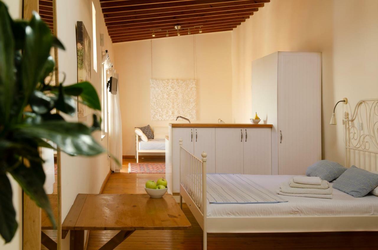 Dolphin Guest House And Studios Tochni Exteriér fotografie