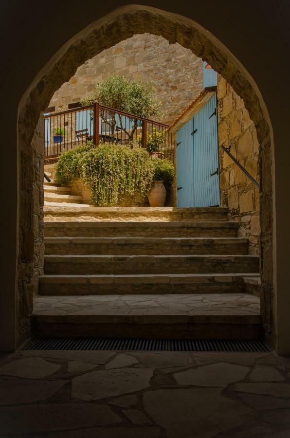 Dolphin Guest House And Studios Tochni Exteriér fotografie
